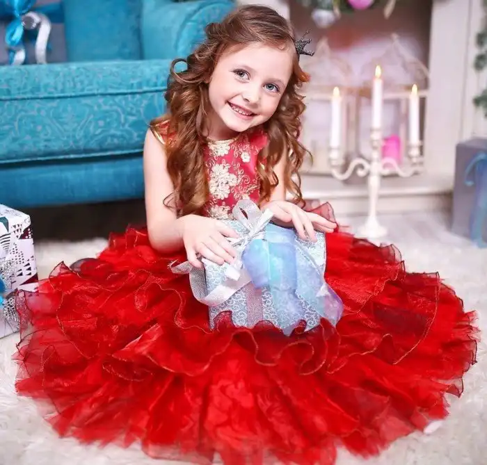 Автозагар, диеты, ботокс, эпиляция: будни маленьких королев красоты