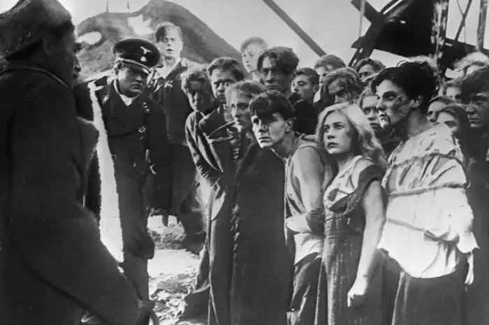 Непростительная ошибка, погубившая 16-летнего комиссара