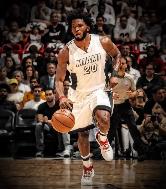 Сколько зарабатывают спортсмены по всему миру