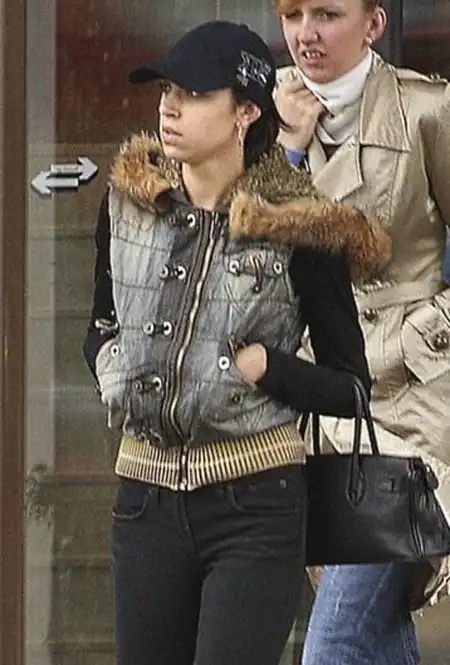 Его состояние 16 000 000 000 $. Ты не поверишь, КОГО этот шейх взял в жены!