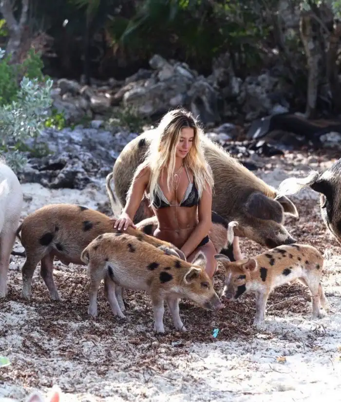 Студентка, которая путешествует по миру, чтобы сфотографироваться с невероятными морскими существами