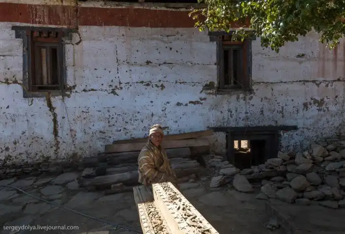 Бутанский монастырь. Медитация и фандрайзинг