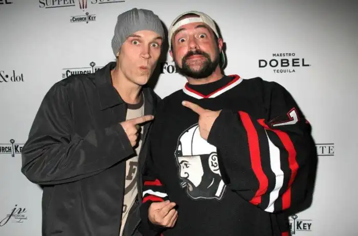 Актеры фильма «Джей и Молчаливый Боб наносят ответный удар» 16 лет назад и сейчас