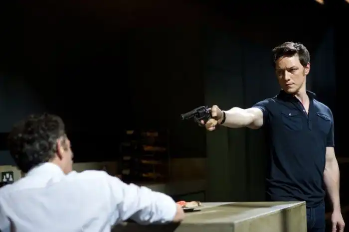 Верить никому нельзя, особенно в кино