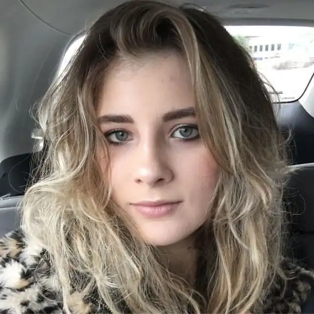 Рисунки девушки, страдающей шизофренией