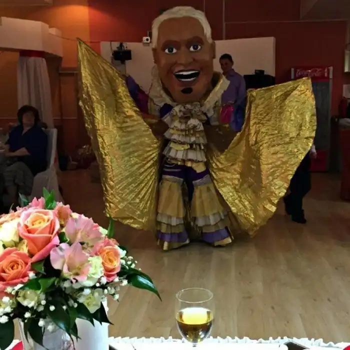 Кого только не заказывают люди на свою свадьбу!