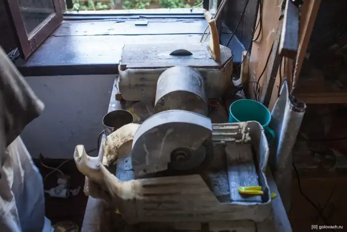 Как организована добыча сапфиров на Мадагаскаре