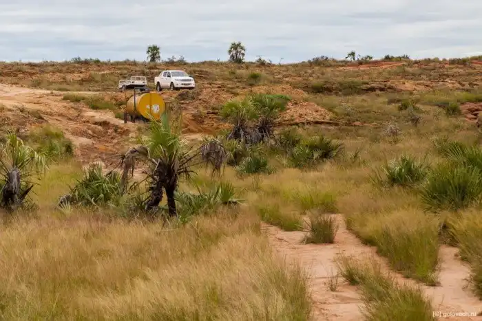 Как организована добыча сапфиров на Мадагаскаре
