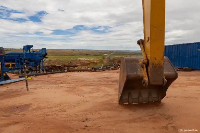 Как организована добыча сапфиров на Мадагаскаре