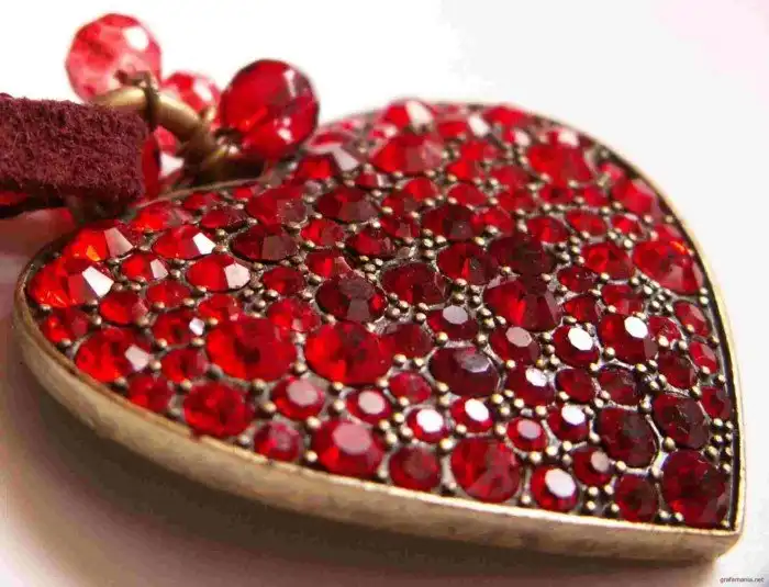 Почему нужно употребл*ть в пищу ягоды граната?