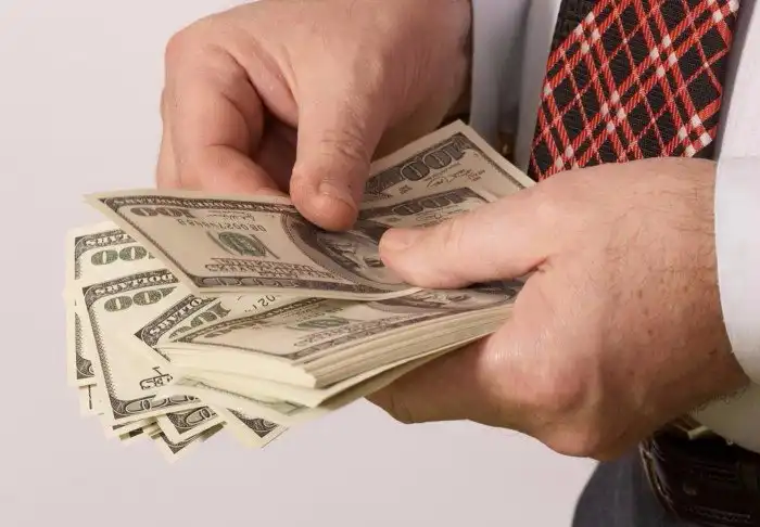 Почему мужчины бросают женщин: 7 причин