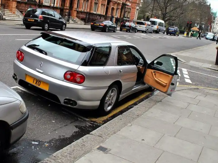 10 очень странных автомобилей известных марок