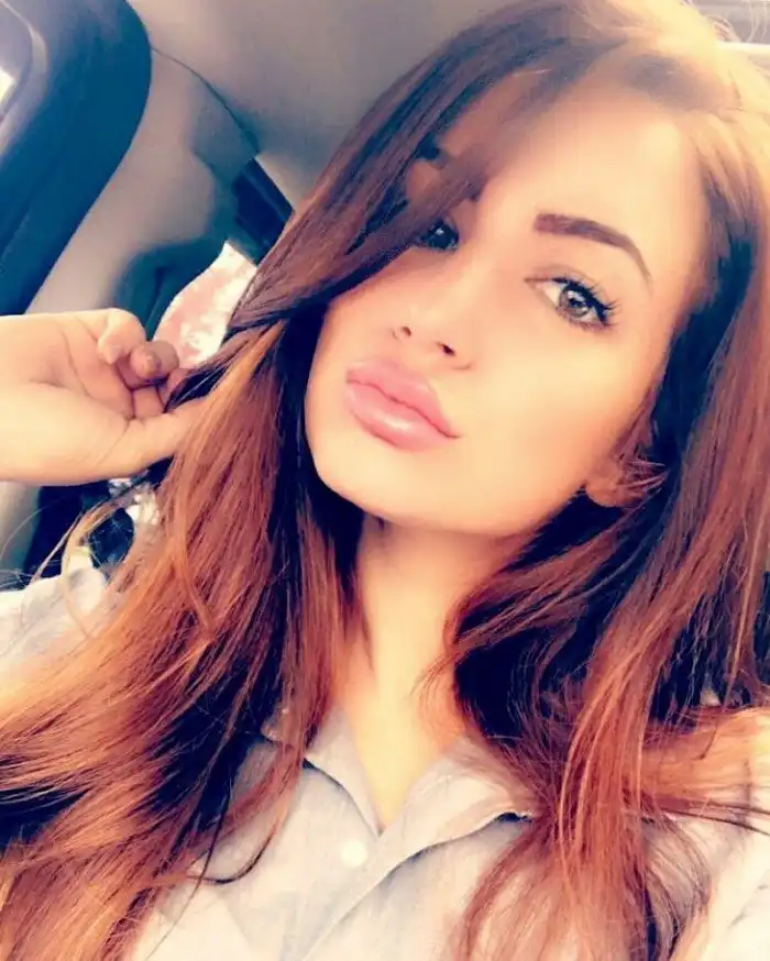 Одни называют ее «Женщина-кентавр», а другие сходят с ума от ее фигуры