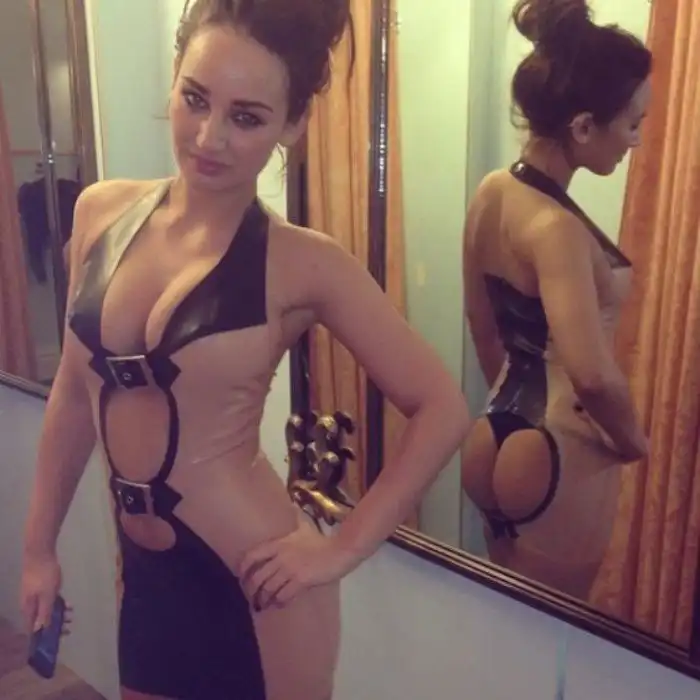 Девушки, которые неудачно выбрали платья