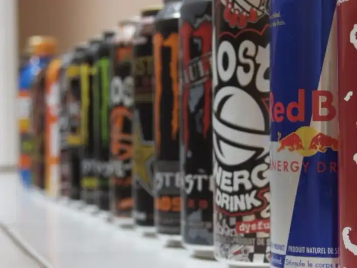 Из-за каких продуктов чернеют зубы