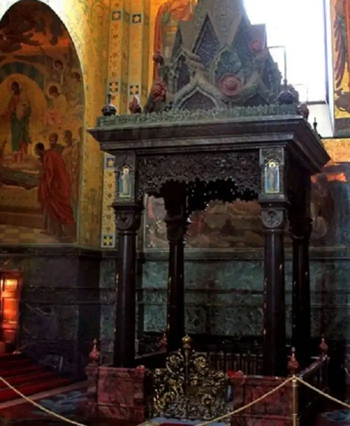 Храм Спаса на Крови: история возведения и удивительные факты