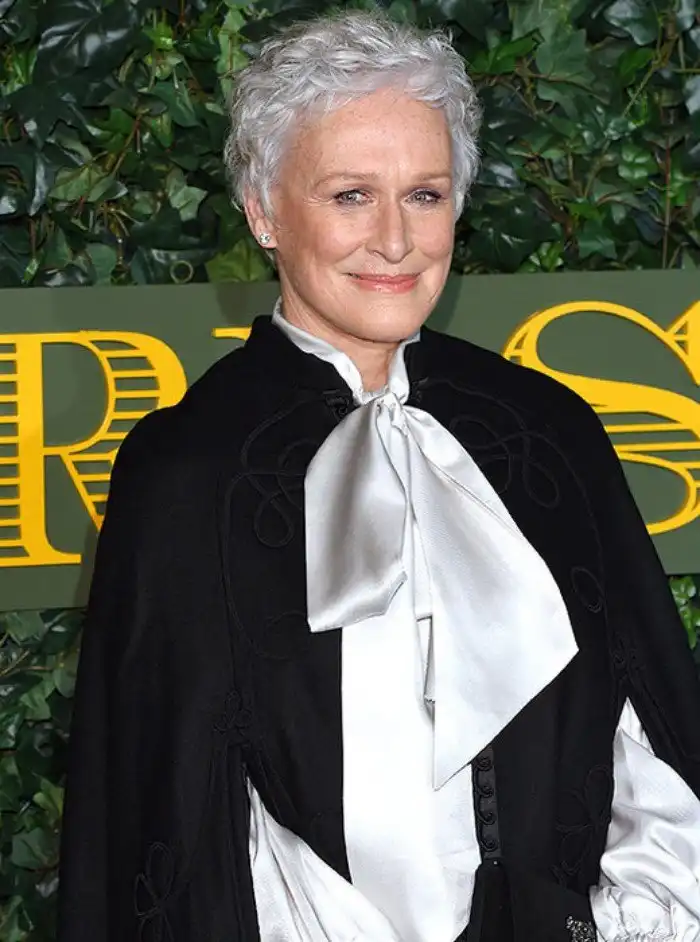 Звезды, которые росли в условиях, приближенных к сектантским