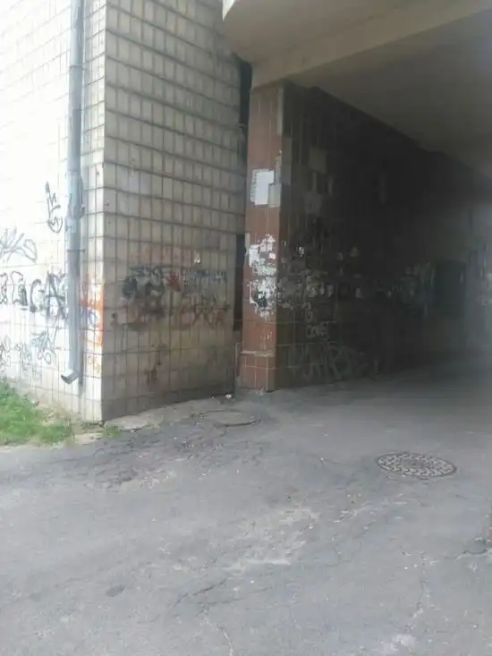 «Прекрасный» вид из окна