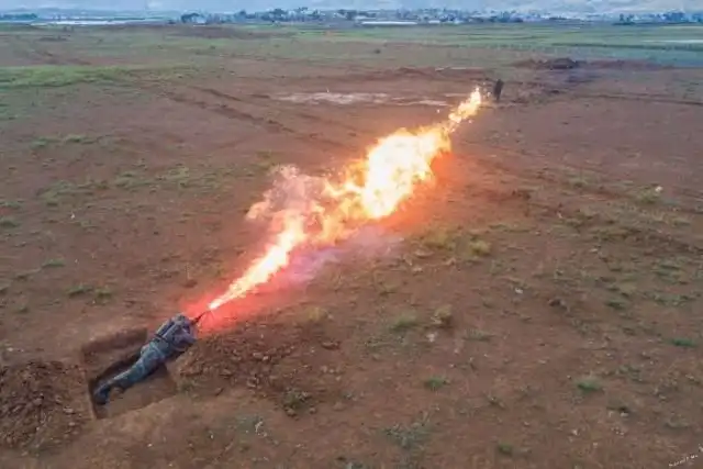 Ранцевые огнеметы все еще стоят на вооружени