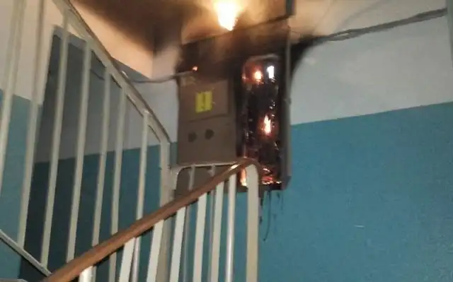 Вот для чего необходимо держать в доме небольшой огнетушитель