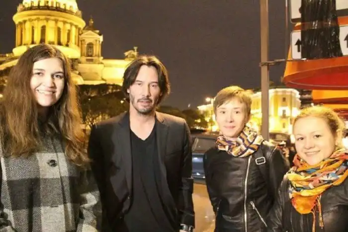 Темная сторона славы: сумасшедшие поклонники знаменитостей