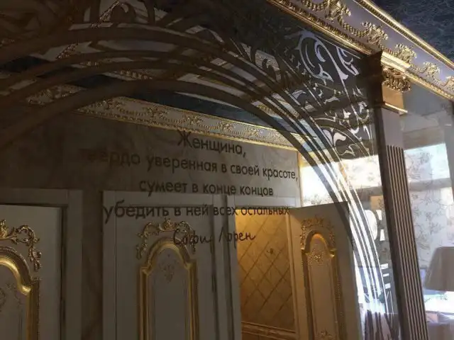 В Уральском государственном экономическом университете появился ВИП-туалет