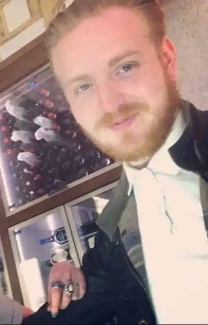 18-летняя красотка искала папика, но нарвалась на мошенника, который её поимел