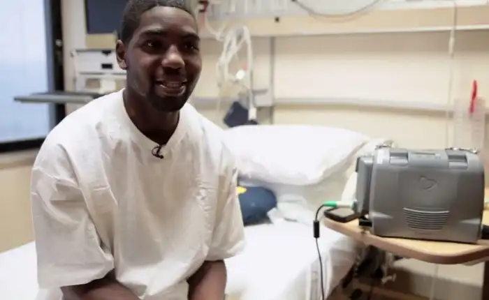 Человек, который прожил без сердца целый год