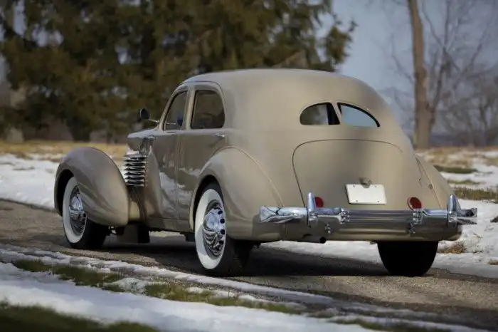 Автомобиль, опередивший своё время