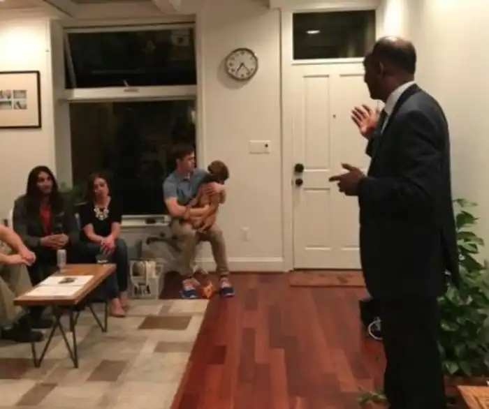 Когда задний план оказался интереснее самого фото