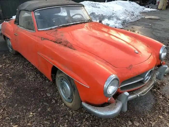Классический Mercedes-Benz 190 SL найден в заброшенном гараже Уолтема