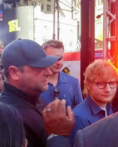 Охранник Эда Ширана стал настоящей звездой инстаграма