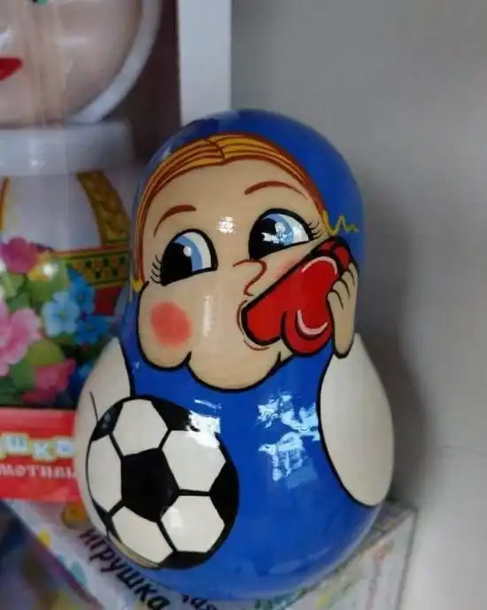 Матрешка со свистком позабавила пользователей сети