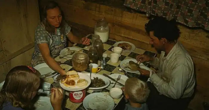 Исторические кадры американцев во времена Великой депрессии