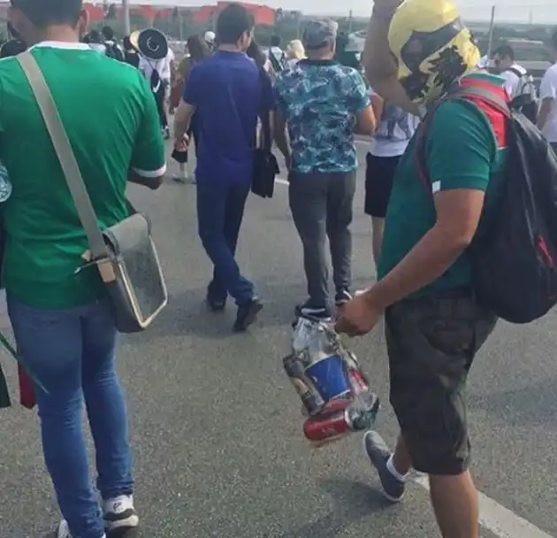 Мексиканский супергерой после матча в Ростове