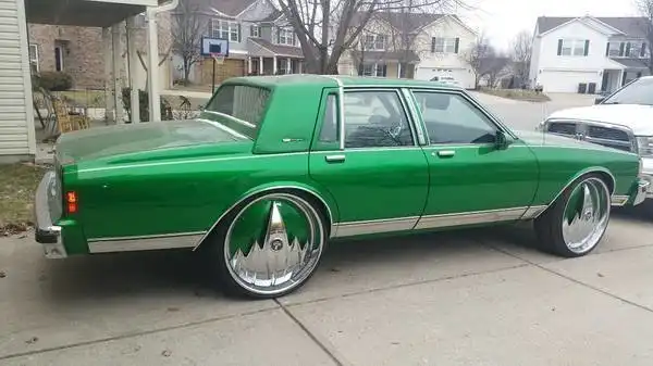 20 самых ужасных дисков, которые вы бы никогда не поставили на свою машину