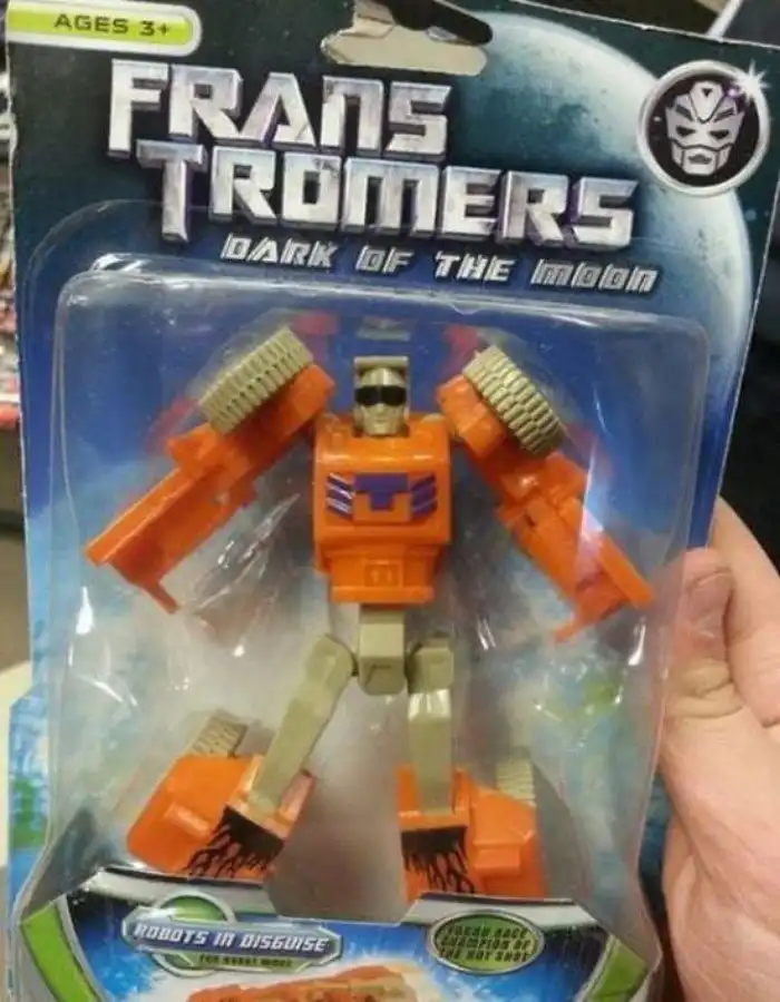 Странные игрушки, с которыми лучше не играть вашим детям