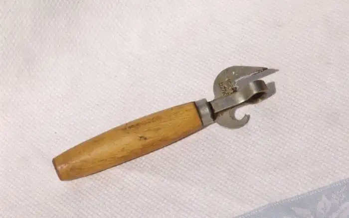 Предметы из арсенала советского туриста