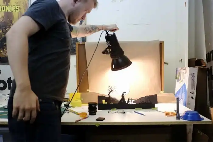 Сложно заметить с первого взгляда, но эти миниатюрные сцены вырезаны из бумаги!