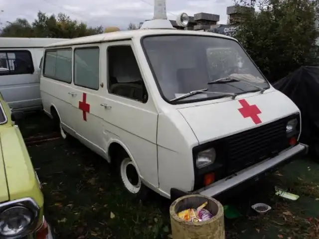 Медицинский "Рафик" с кинематографическим прошлым выставлен на продажу