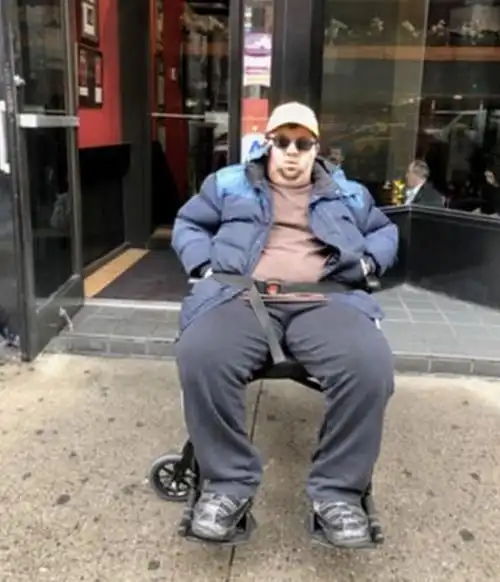 Необычный способ получать компенсации от владельцев магазинов