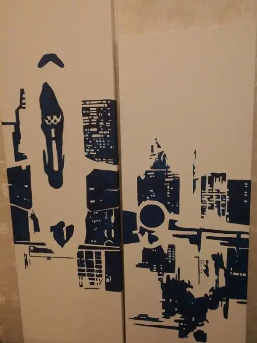 Необычный рисунок люминесцентными красками