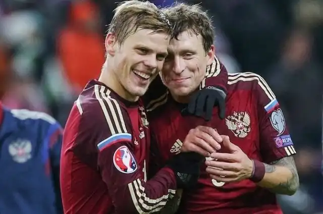 Александр Кокорин и Павел Мамаев сыграют в футбол за команду заключенных