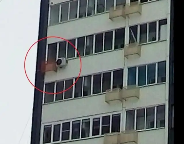 Фасад жилого дома в Челябинске