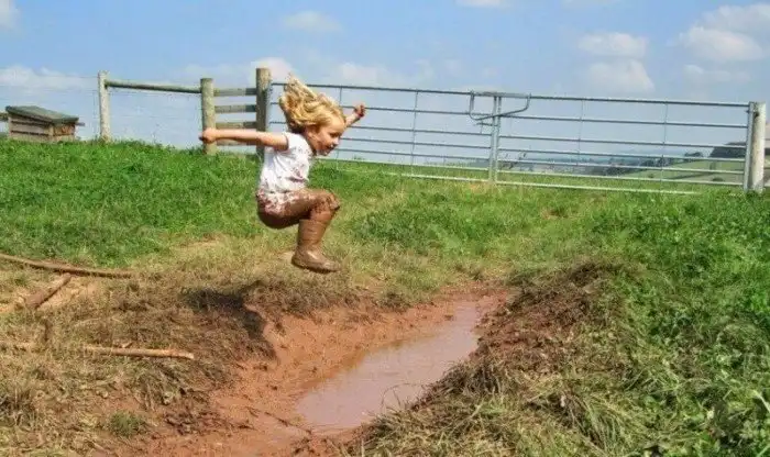 20+ простушек, обожающих месить грязь