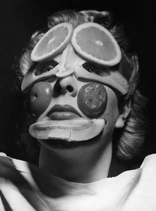 Гаджеты для женщин тогда и сейчас