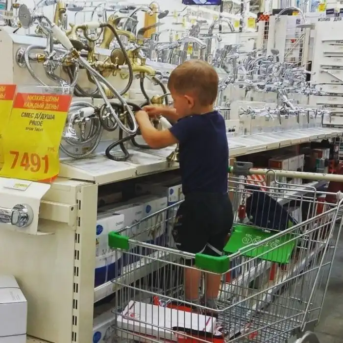 Вот почему продавцы магазинов не всегда рады детям