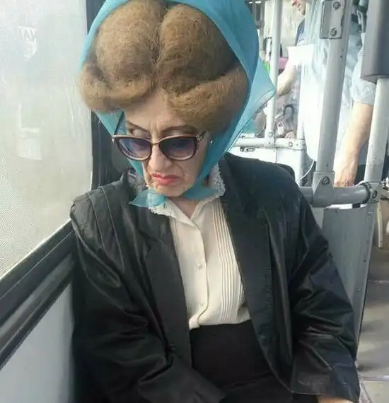 18 абсурдных и странных фото из серии "Что здесь происходит?"