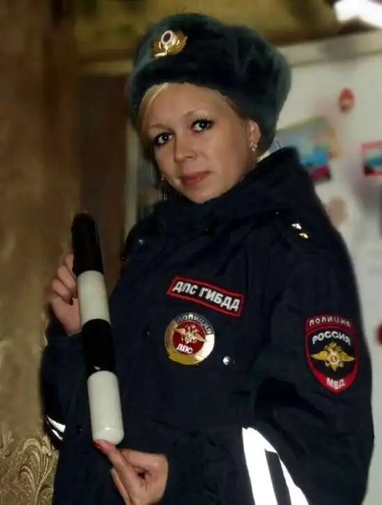 Чем женщины занимаются на работе, когда им скучно