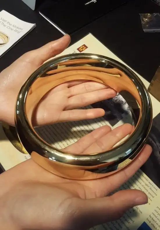 Размер кольца в фильме "Властелин колец: Братство Кольца"